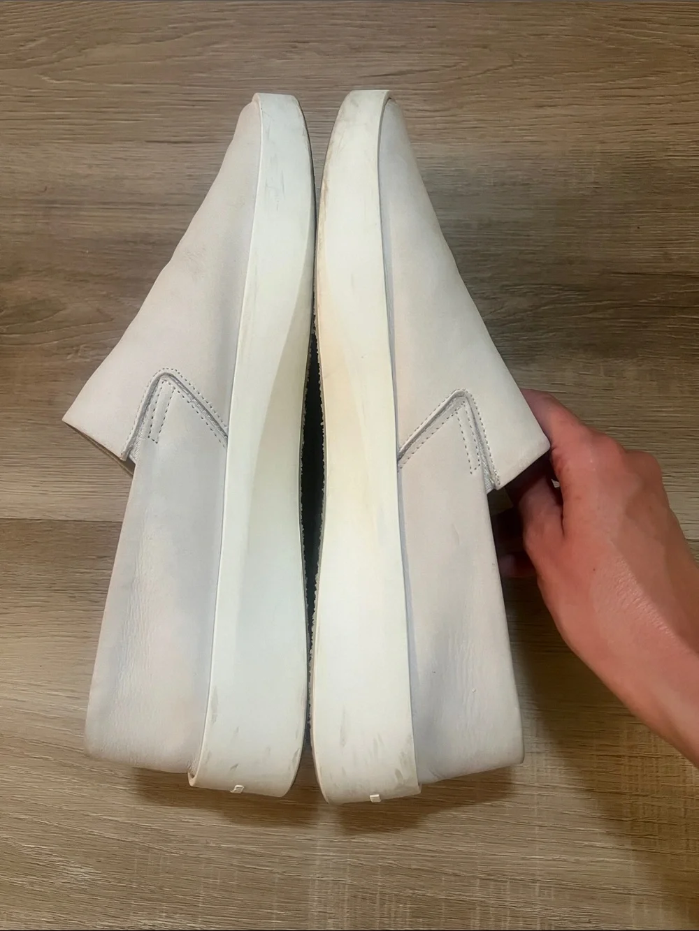 Men’s Wolf & Shepard white slip on shoes size 11